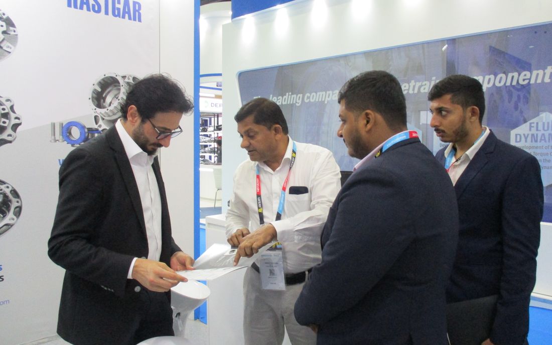 Rastgar Engineering team in discussion with visitors at Automechanika Dubai 2023